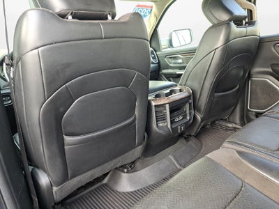 2020 RAM 1500 Laramie Crew Cab 4x4 5'7" Box