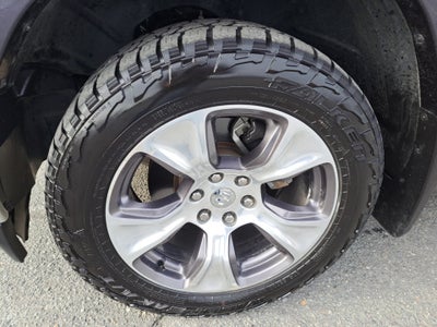 2020 RAM 1500 Laramie Crew Cab 4x4 5'7" Box