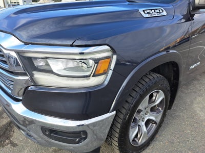 2020 RAM 1500 Laramie Crew Cab 4x4 5'7" Box
