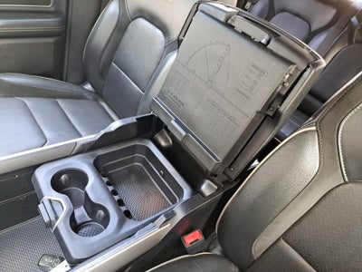 2020 RAM 1500 Laramie Crew Cab 4x4 5'7" Box