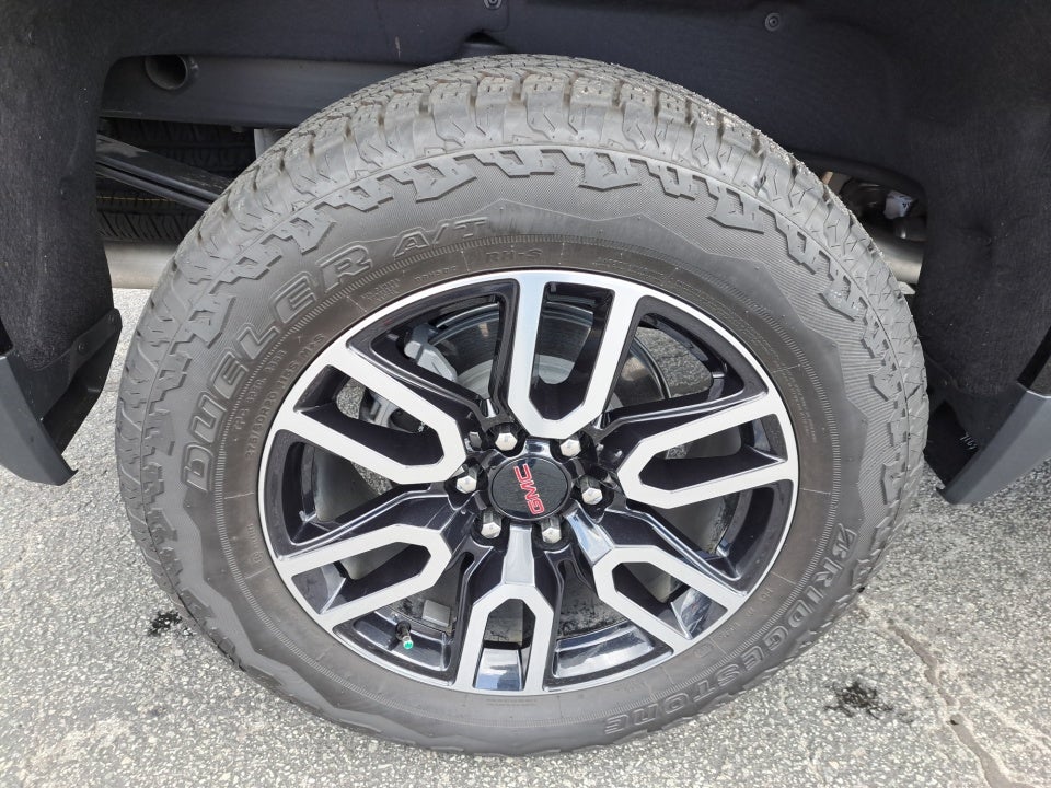 2025 GMC Sierra 1500 4WD Crew Cab Short Box AT4