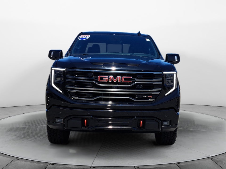 2025 GMC Sierra 1500 4WD Crew Cab Short Box AT4