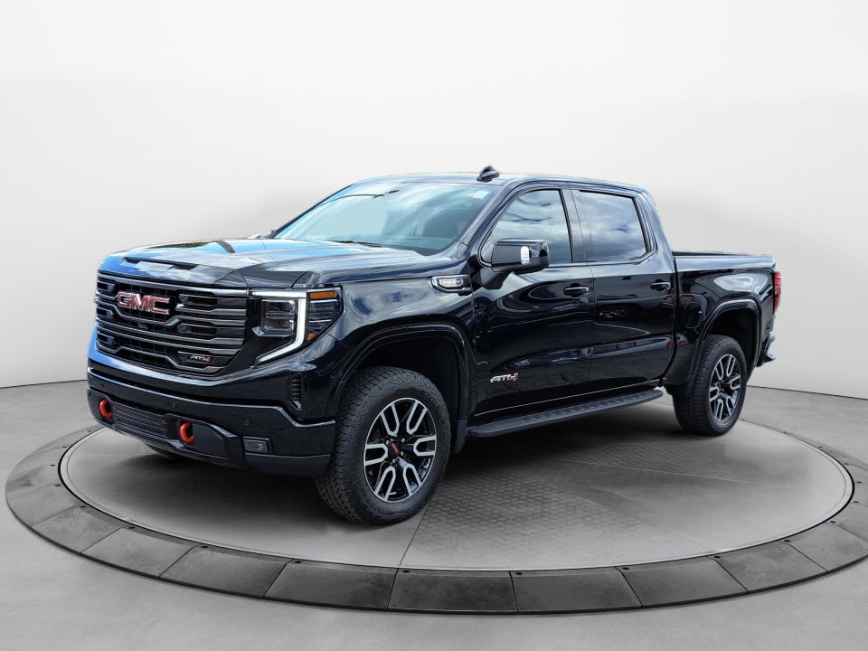 2025 GMC Sierra 1500 4WD Crew Cab Short Box AT4