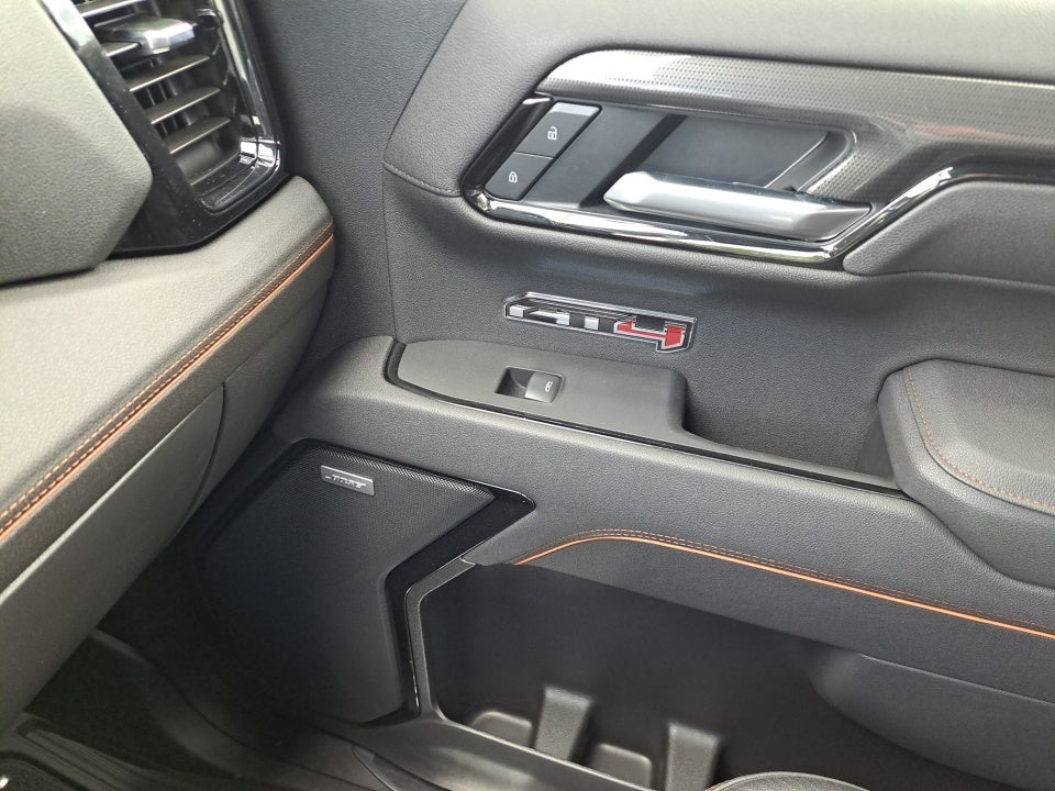 2025 GMC Sierra 1500 4WD Crew Cab Short Box AT4