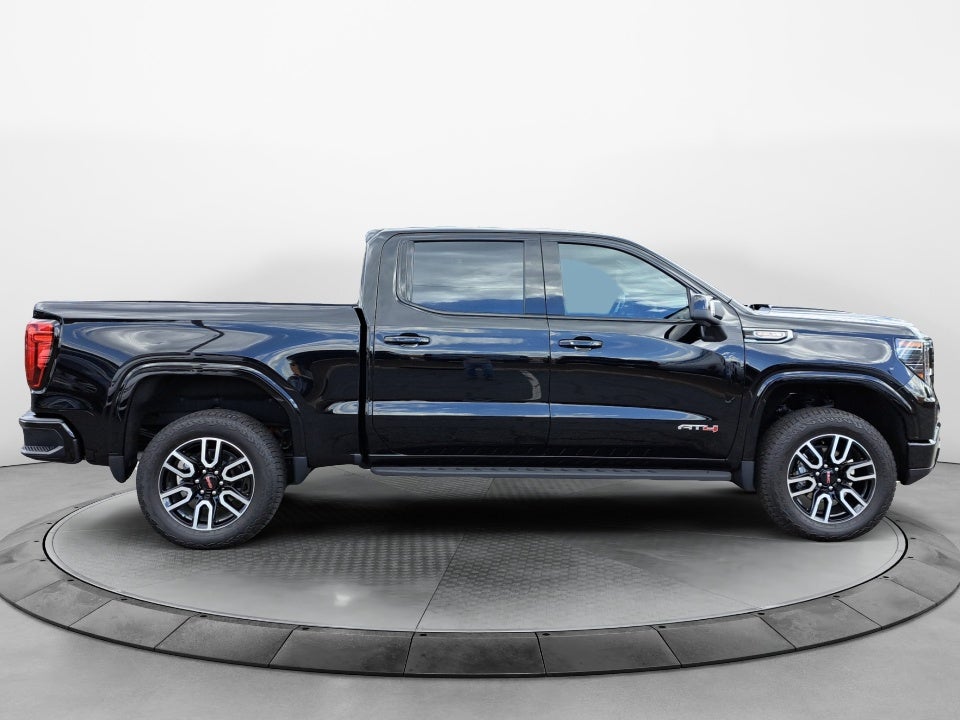 2025 GMC Sierra 1500 4WD Crew Cab Short Box AT4