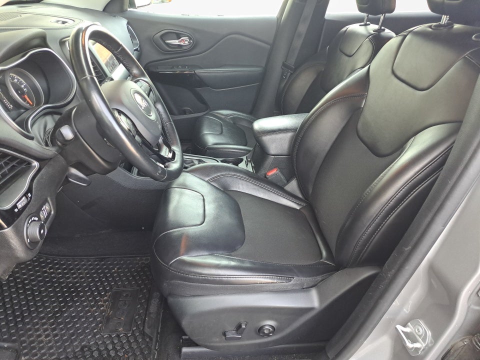 2019 Jeep Cherokee Altitude