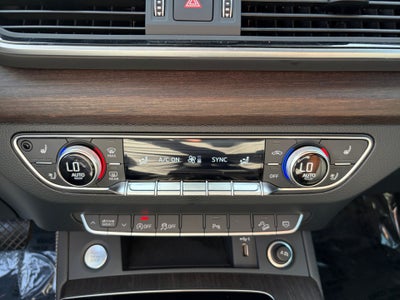 2024 Audi Q5 S line Premium Plus