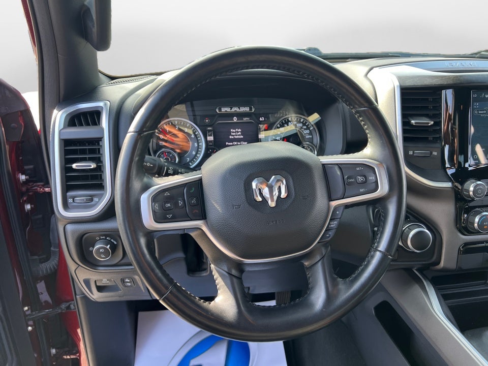 2022 RAM 1500 Big Horn Crew Cab 4x4 5'7" Box