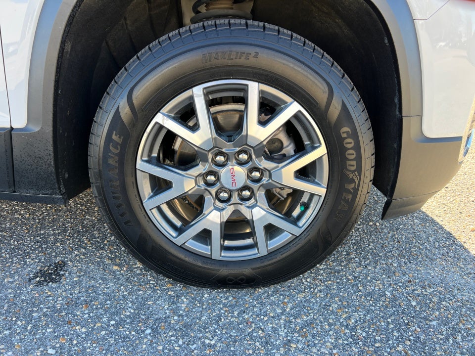2023 GMC Acadia AWD SLT