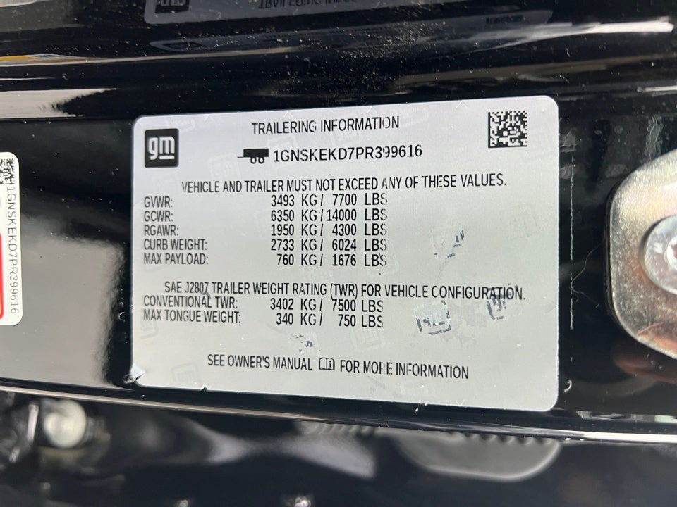 2023 Chevrolet Suburban 4WD RST