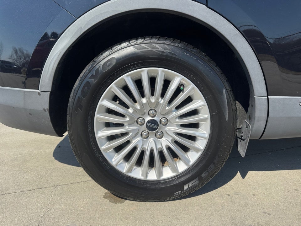 2020 Lincoln Nautilus Standard