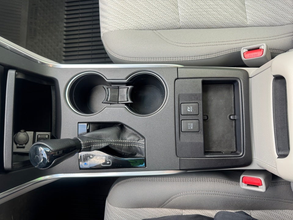 2017 Toyota Camry Hybrid LE