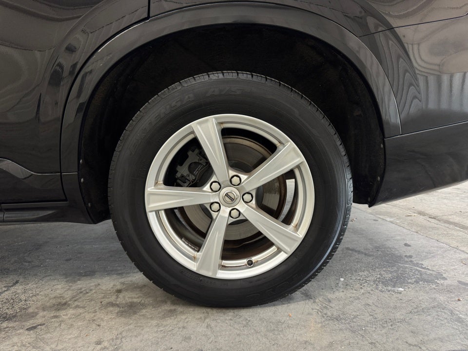 2017 Volvo XC90 T5 Momentum